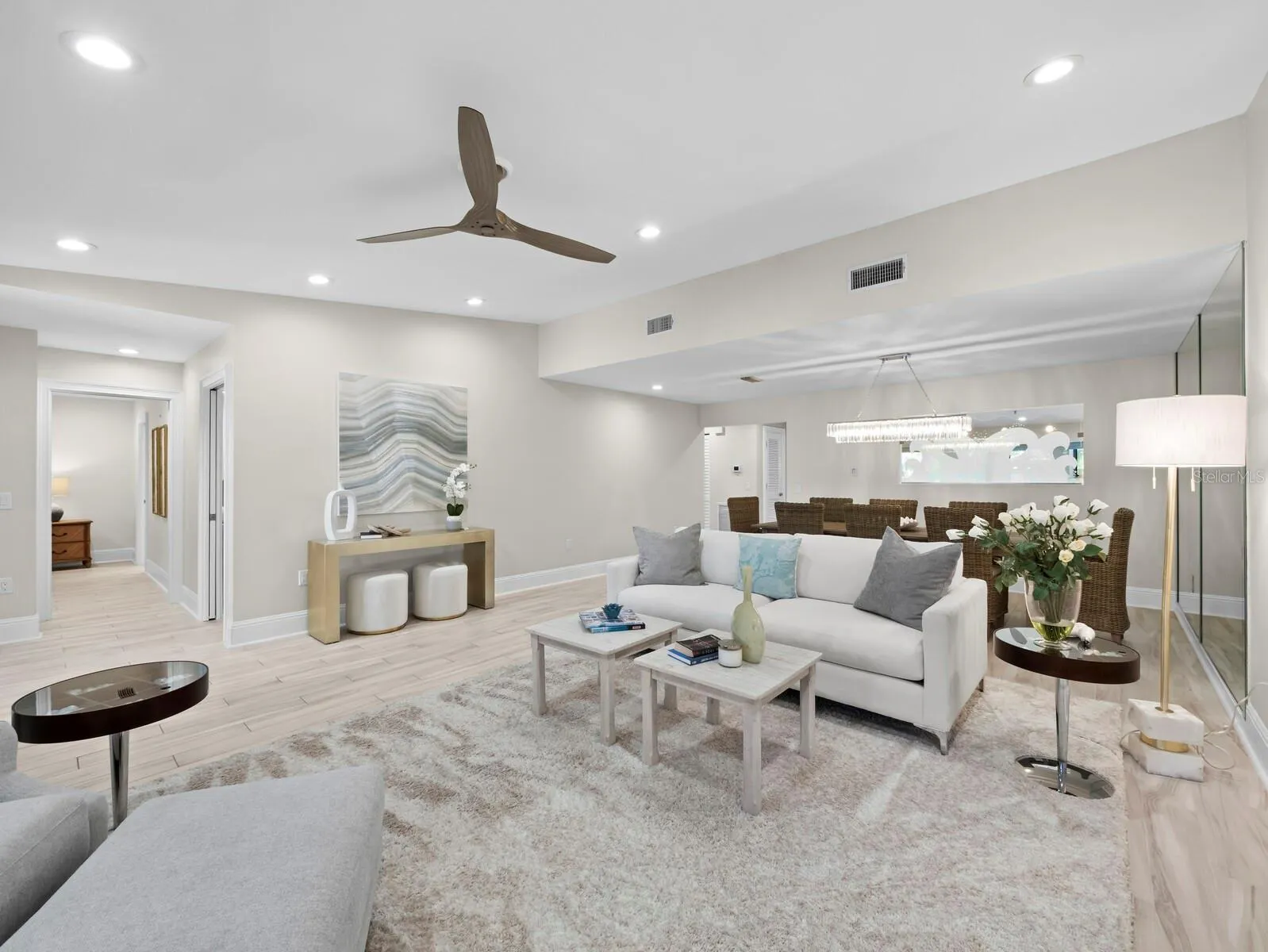 2352 HARBOUR OAKS DR