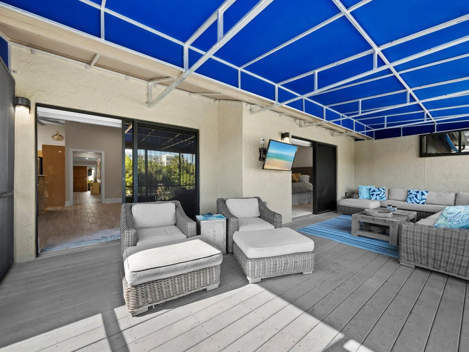 2352 HARBOUR OAKS DR