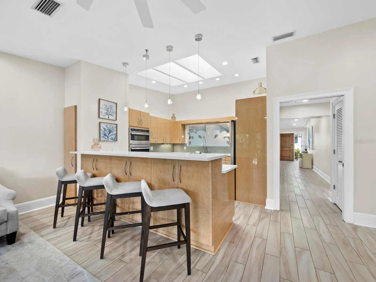 2352 HARBOUR OAKS DR