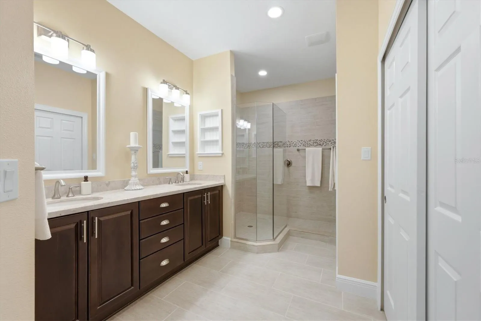 1009 RIVERSCAPE ST #1009 #1009