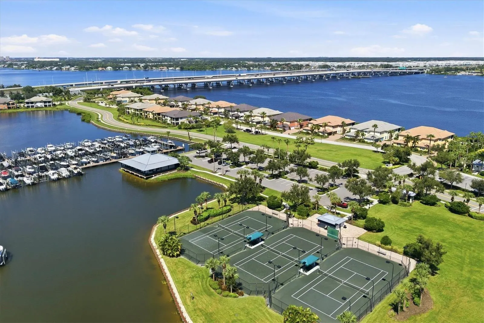 1009 RIVERSCAPE ST #1009 #1009