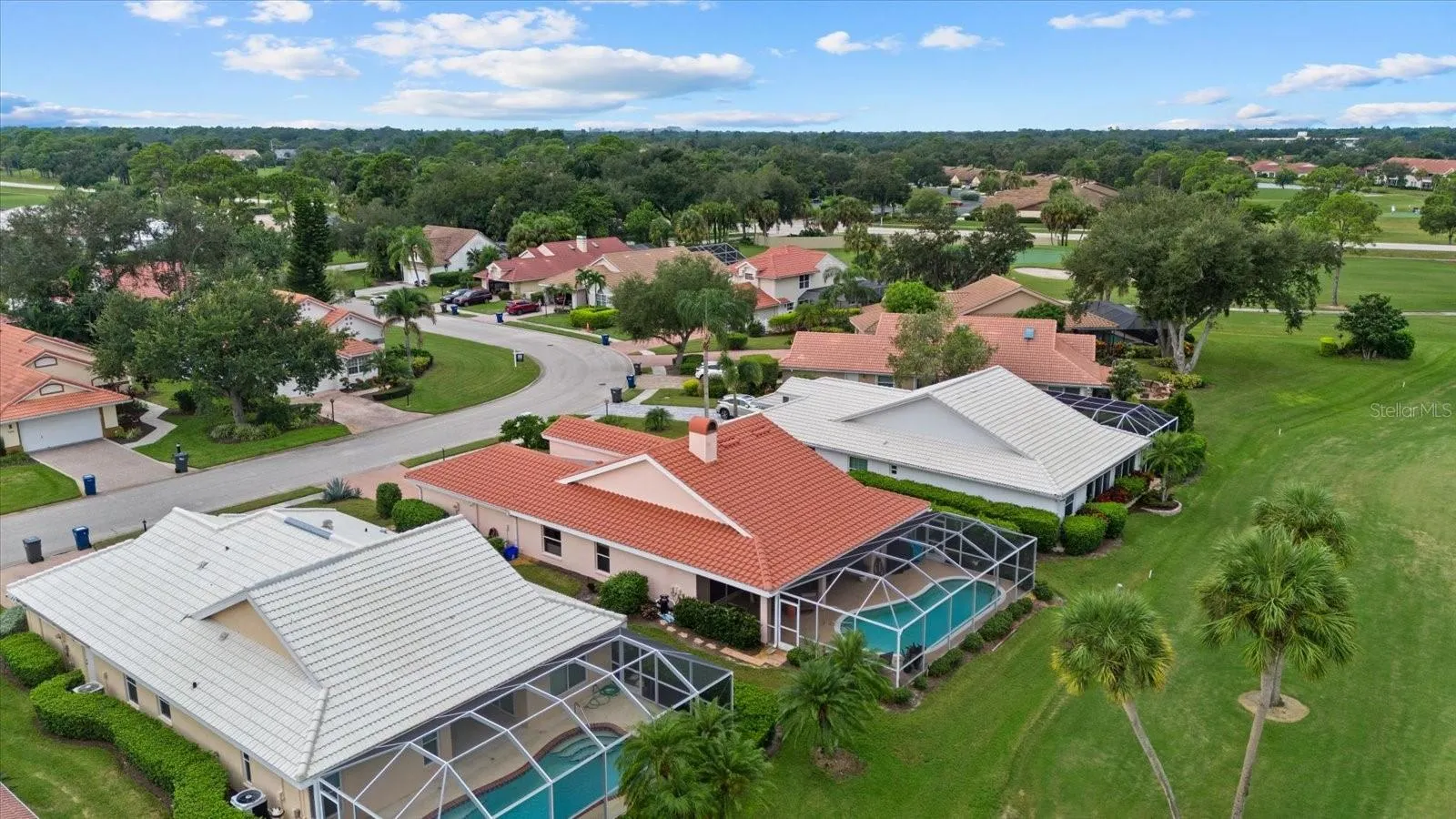 5815 FAIRWOODS CIR