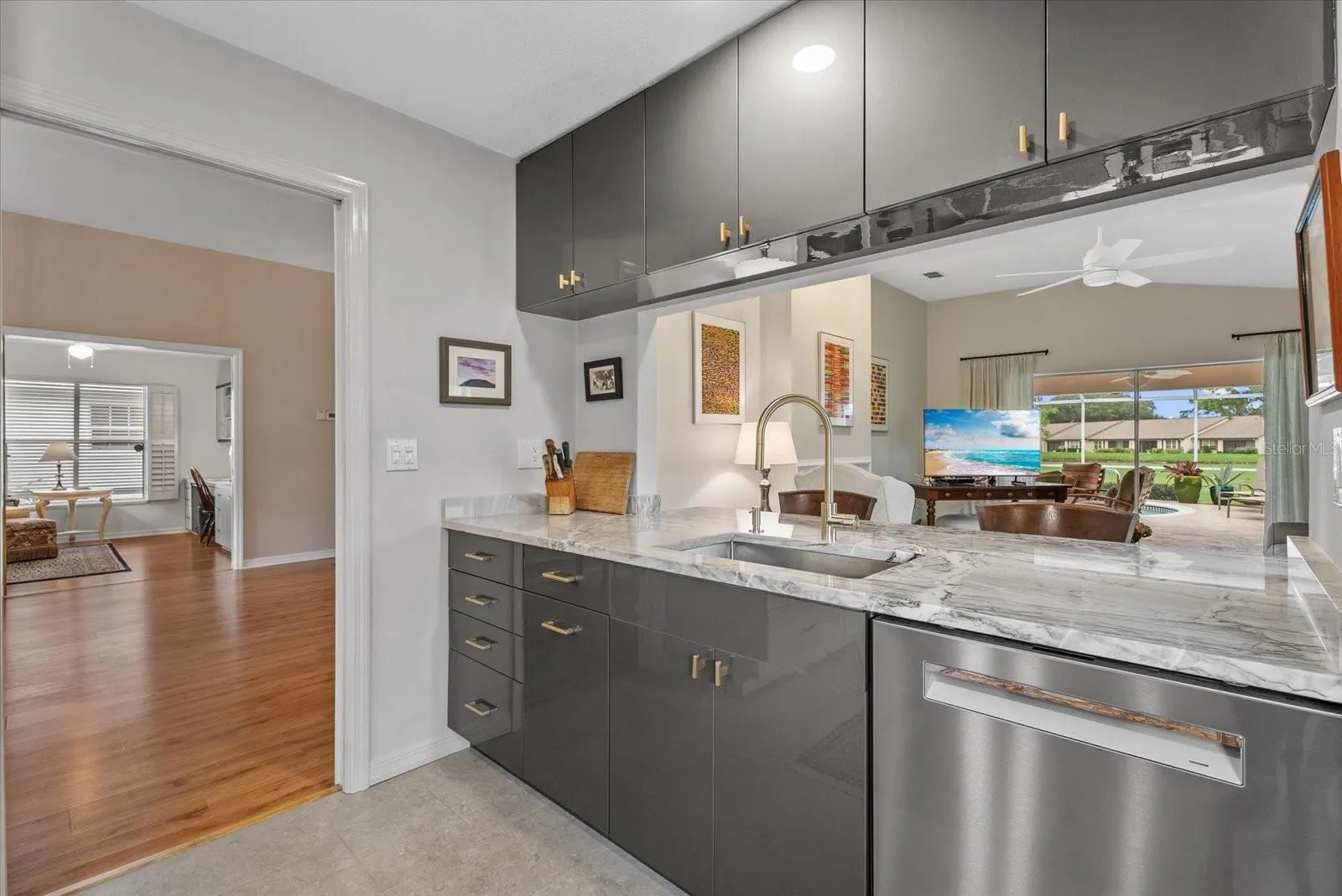 5815 FAIRWOODS CIR