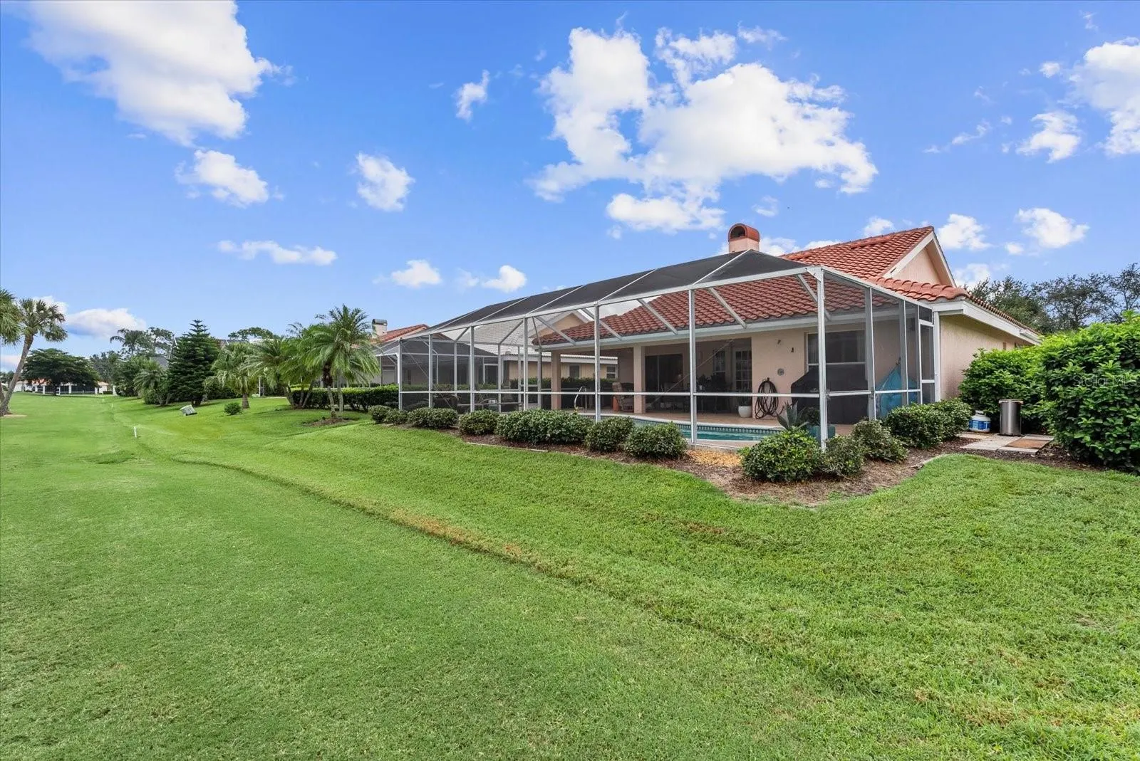 5815 FAIRWOODS CIR