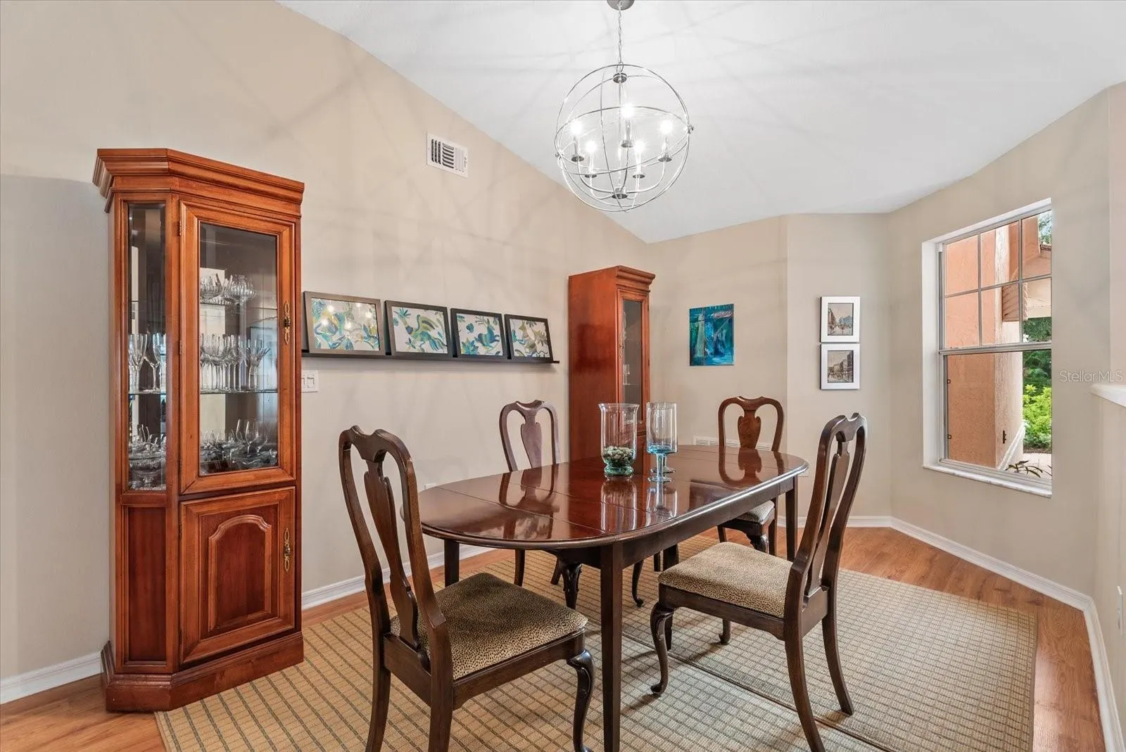 5815 FAIRWOODS CIR