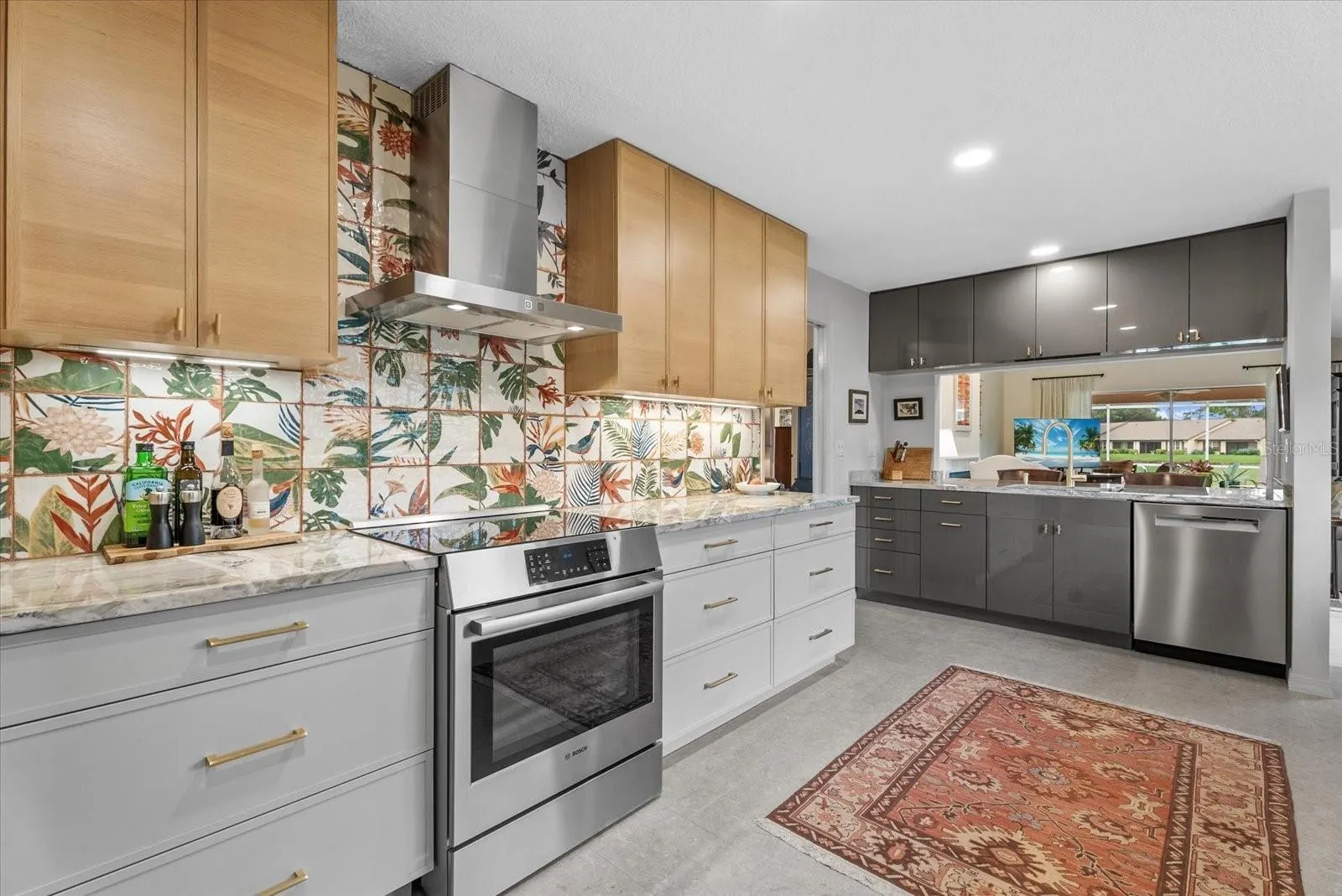 5815 FAIRWOODS CIR