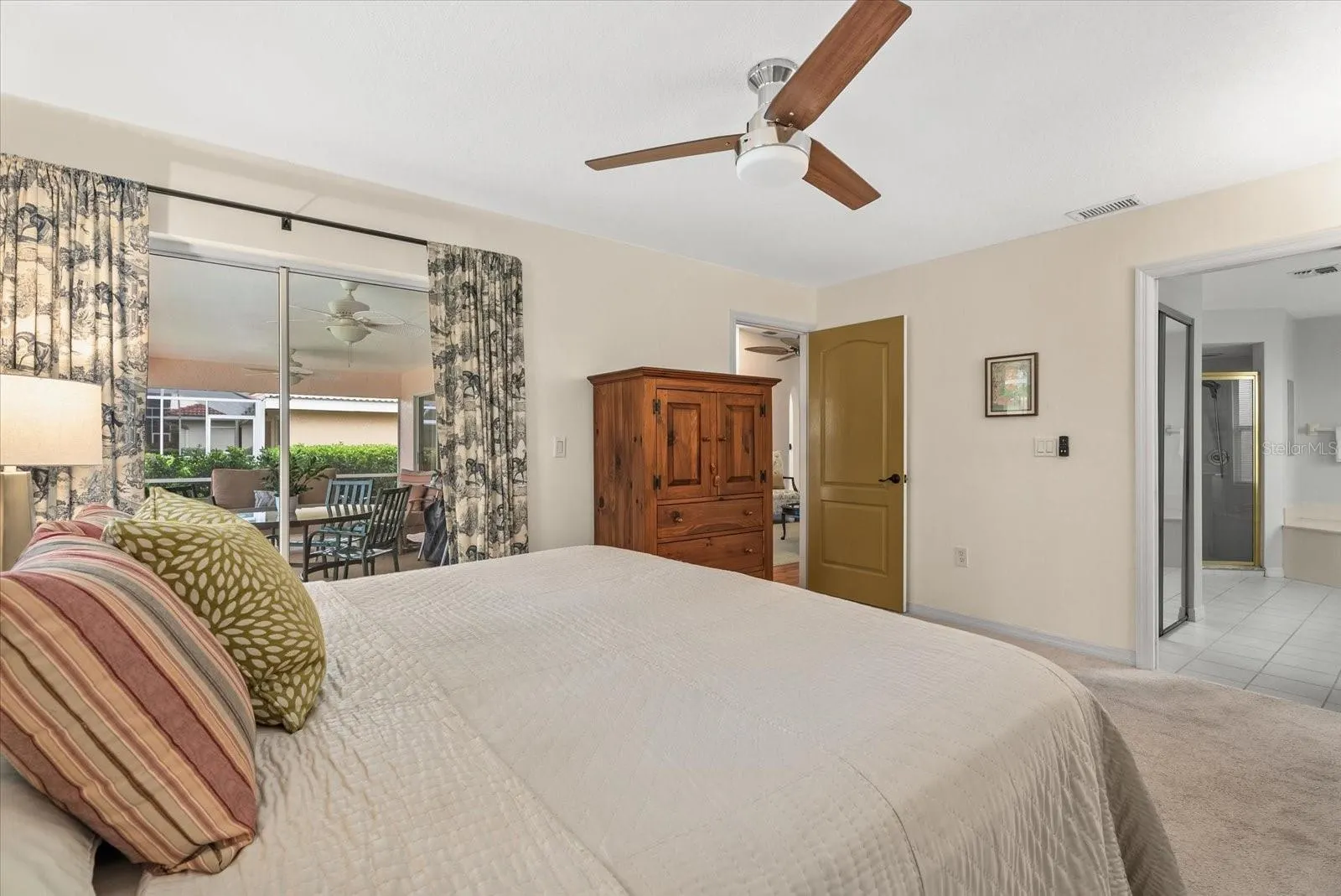 5815 FAIRWOODS CIR