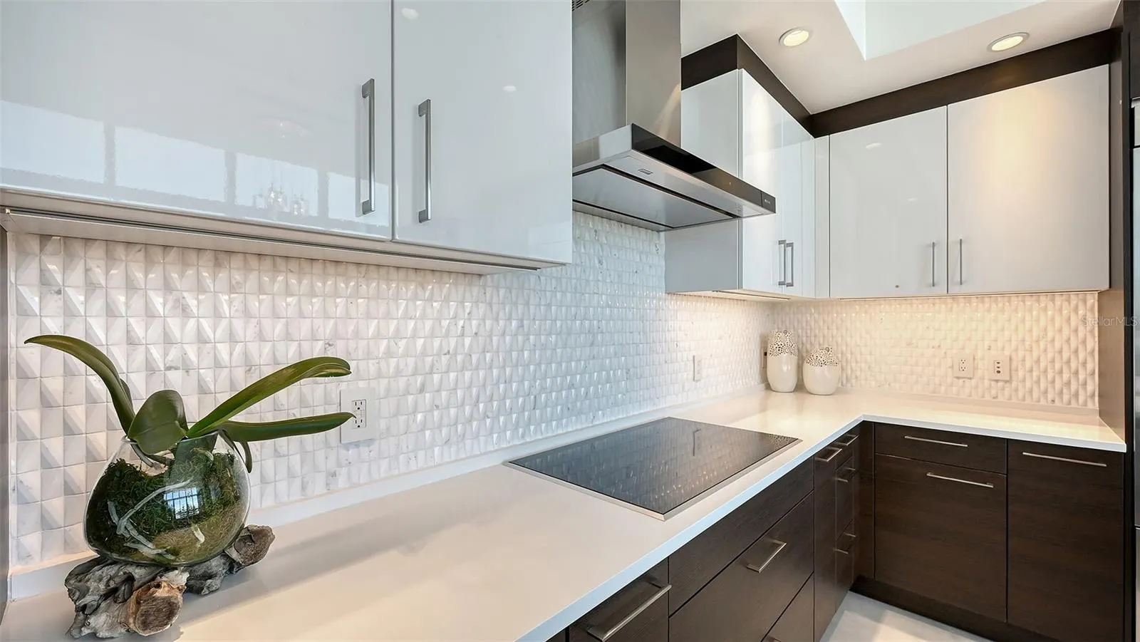 1155 N GULFSTREAM AVE #207 #207