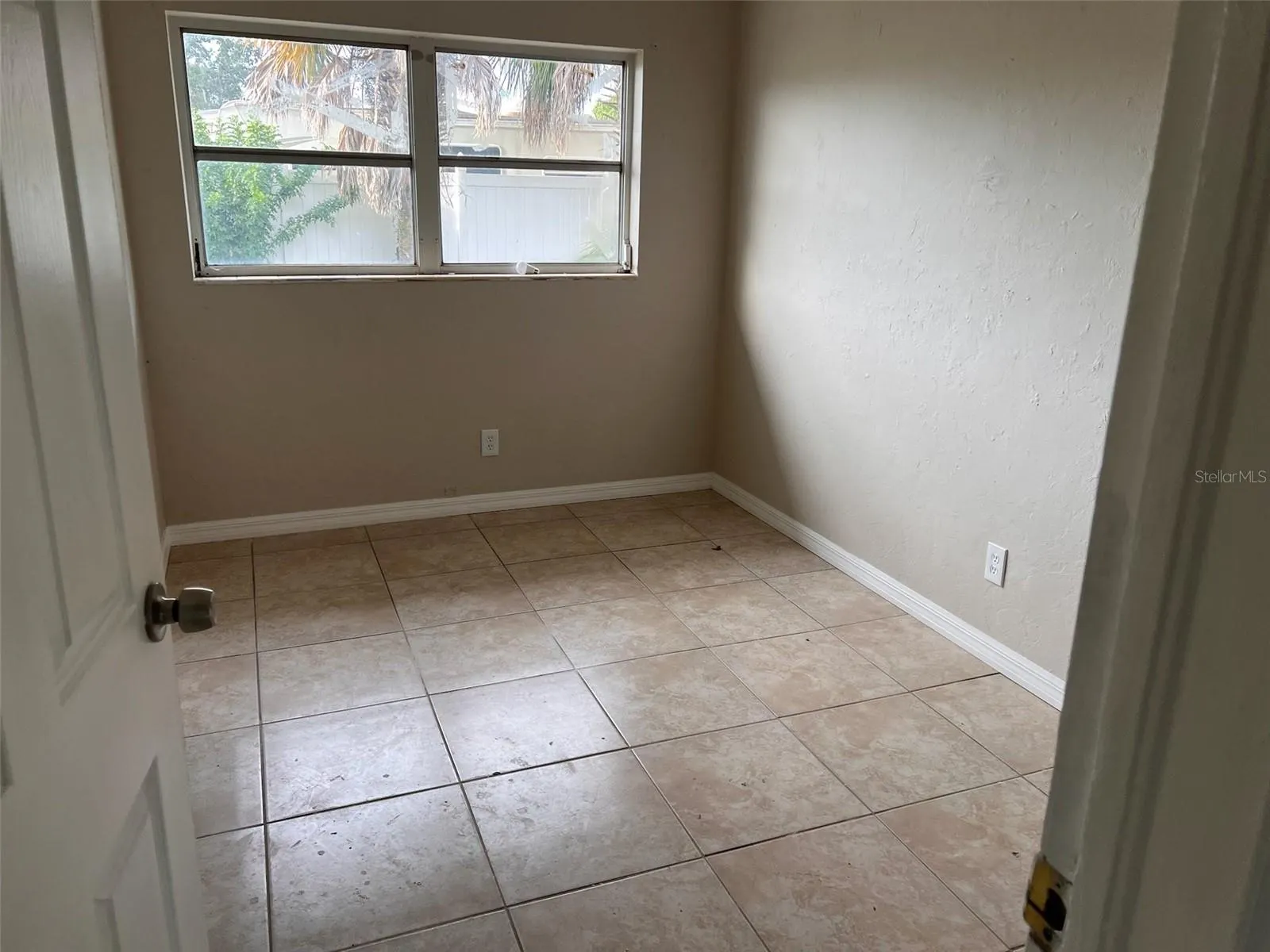 3633 ROXANE BLVD