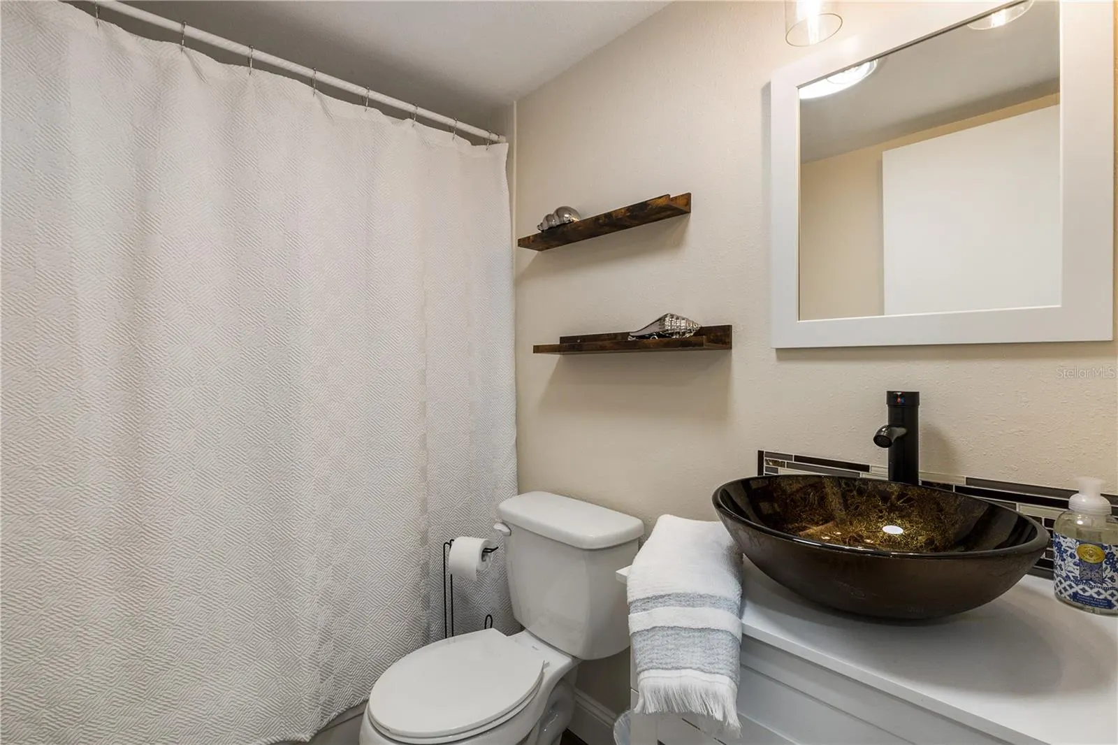 3231 BENEVA RD #101 #101