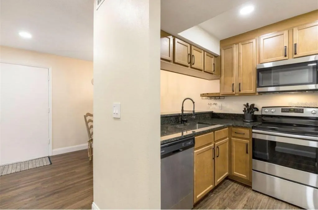 3231 BENEVA RD #101 #101