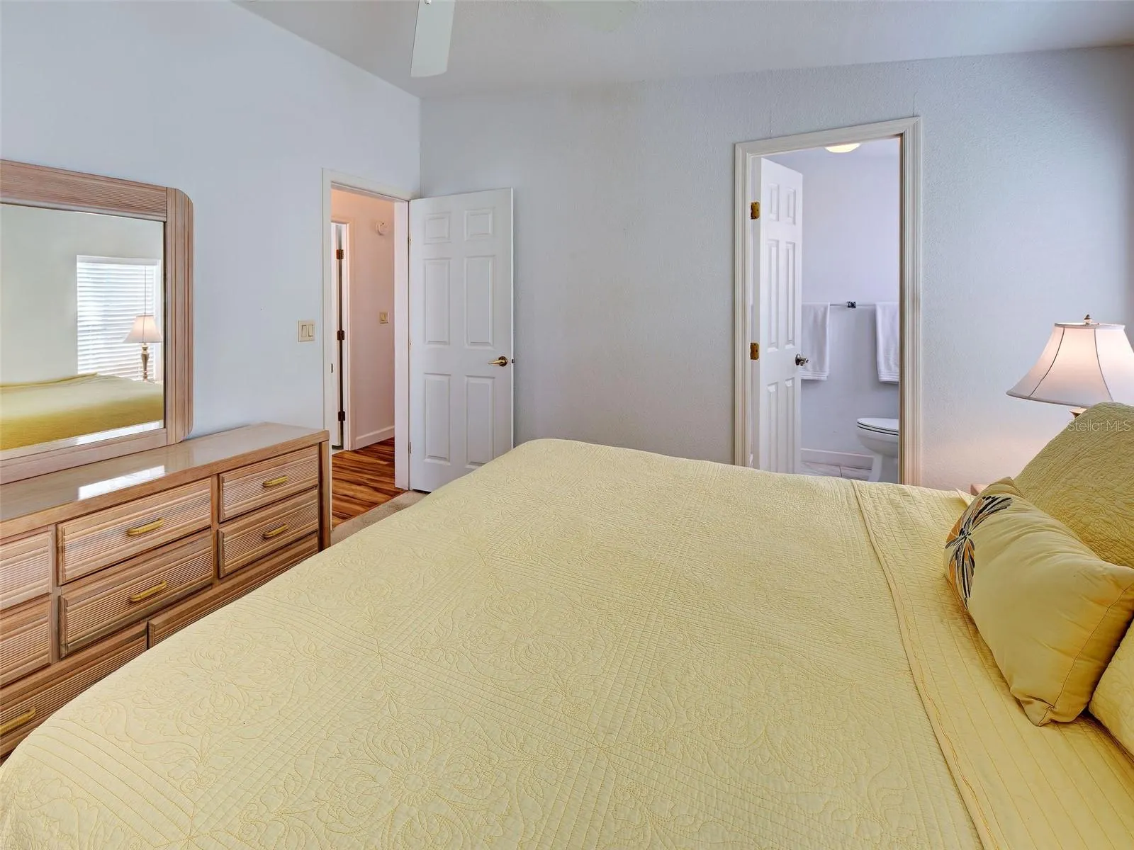 23 SIESTA CIR W