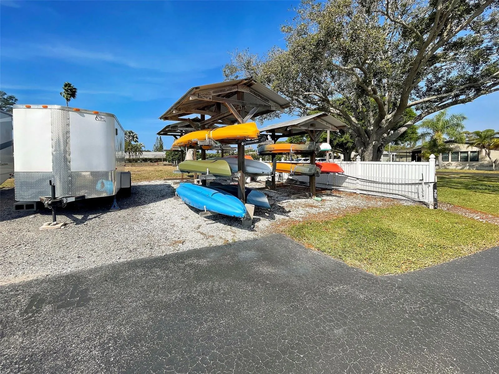 23 SIESTA CIR W