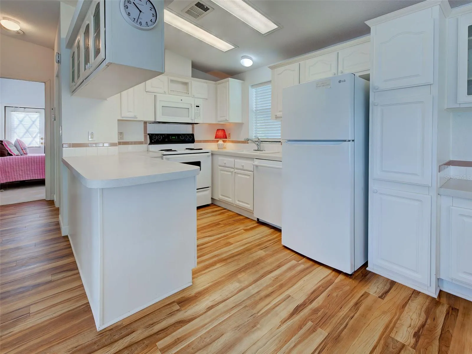 23 SIESTA CIR W