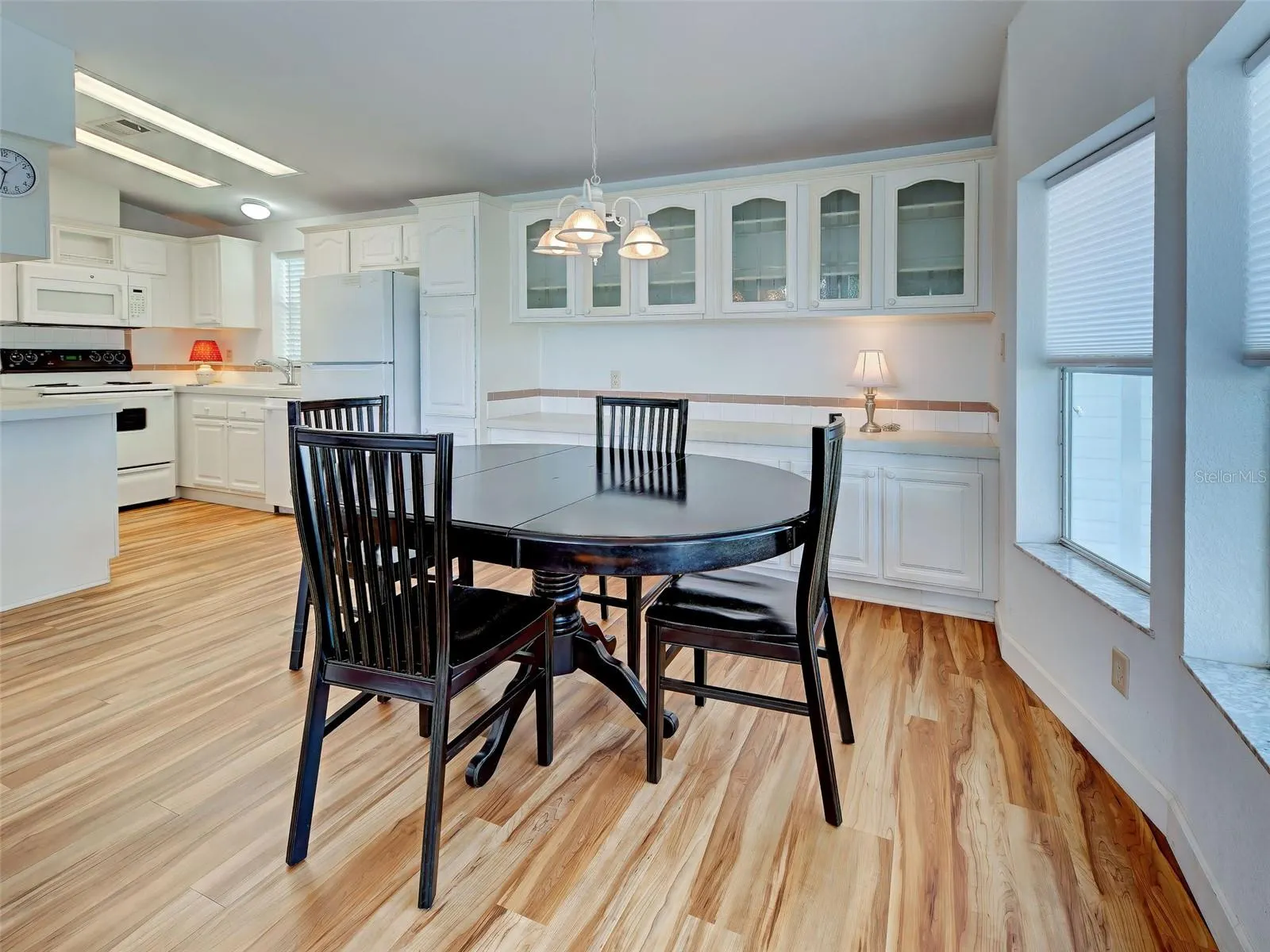 23 SIESTA CIR W