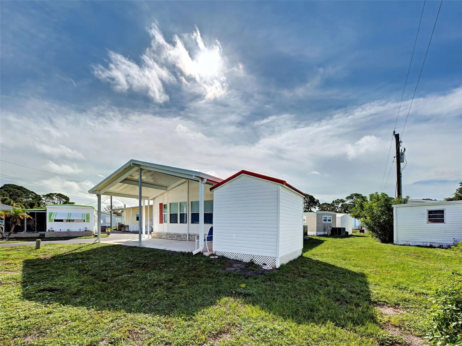 23 SIESTA CIR W
