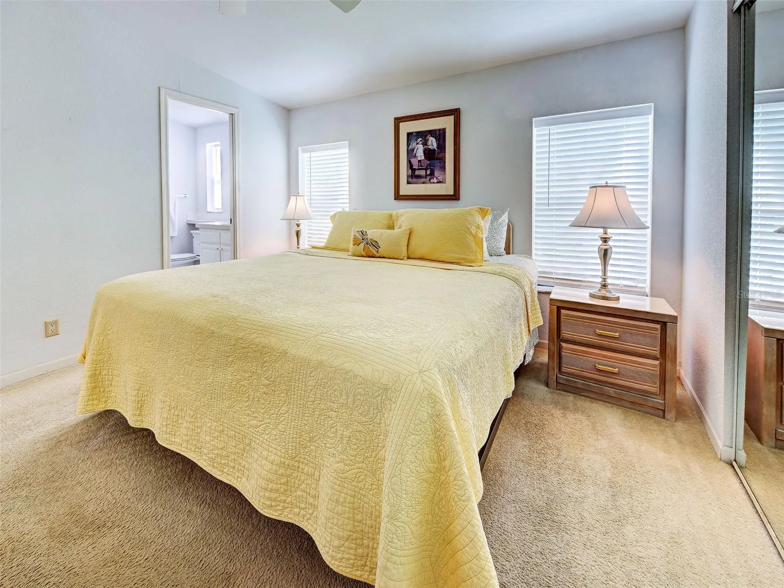 23 SIESTA CIR W