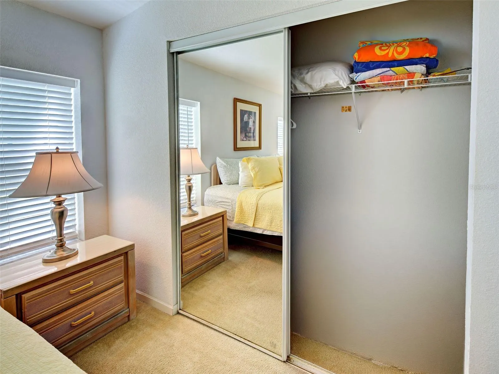 23 SIESTA CIR W