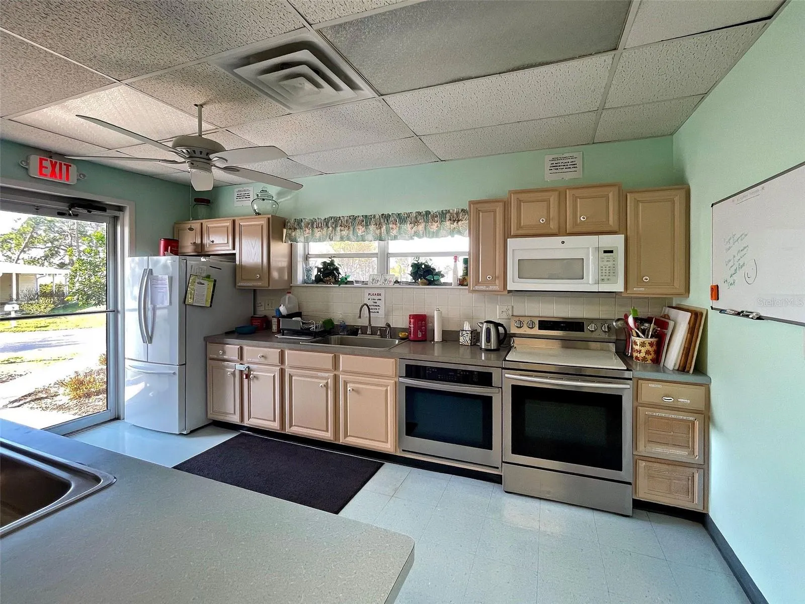 23 SIESTA CIR W