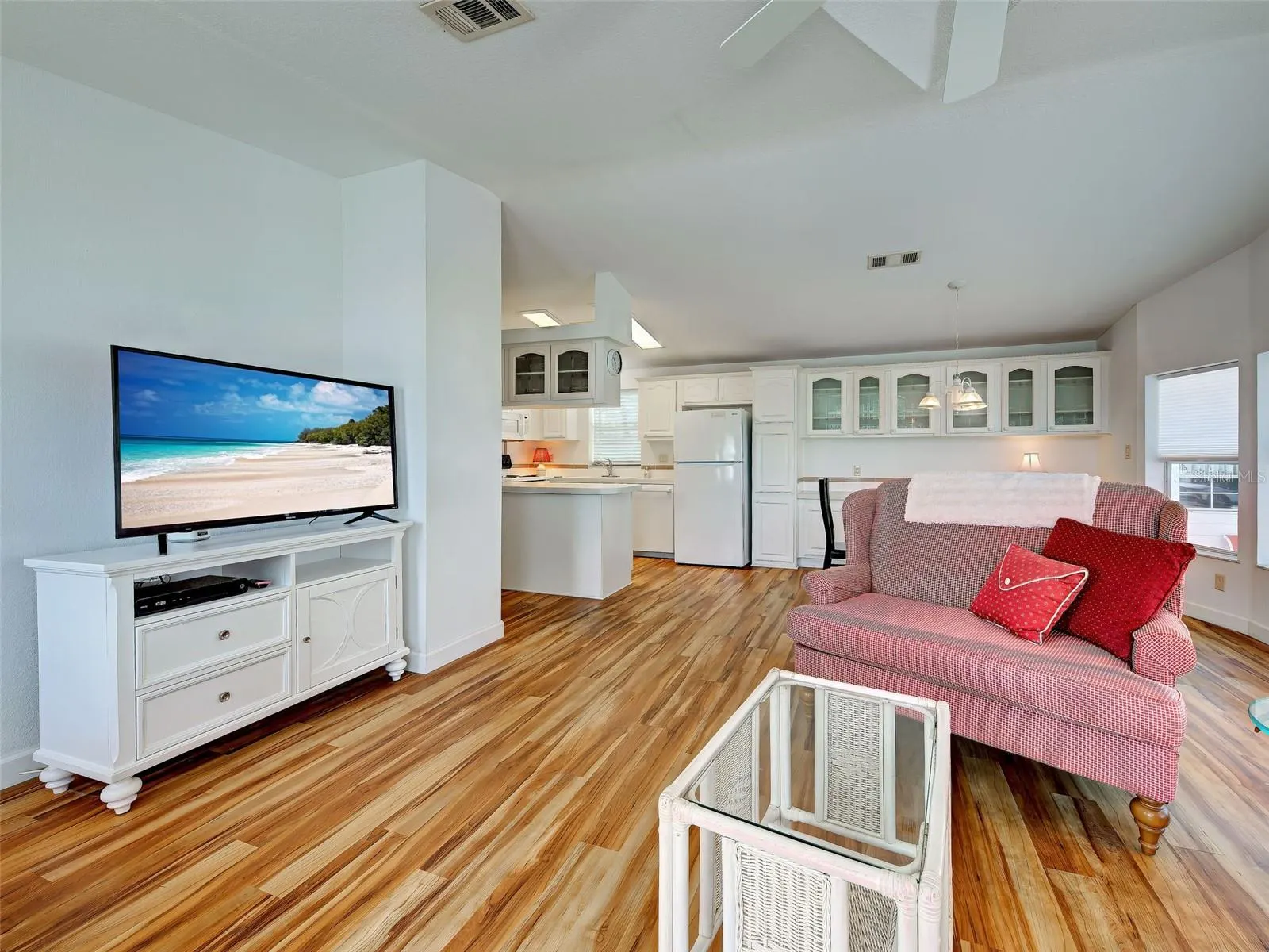 23 SIESTA CIR W