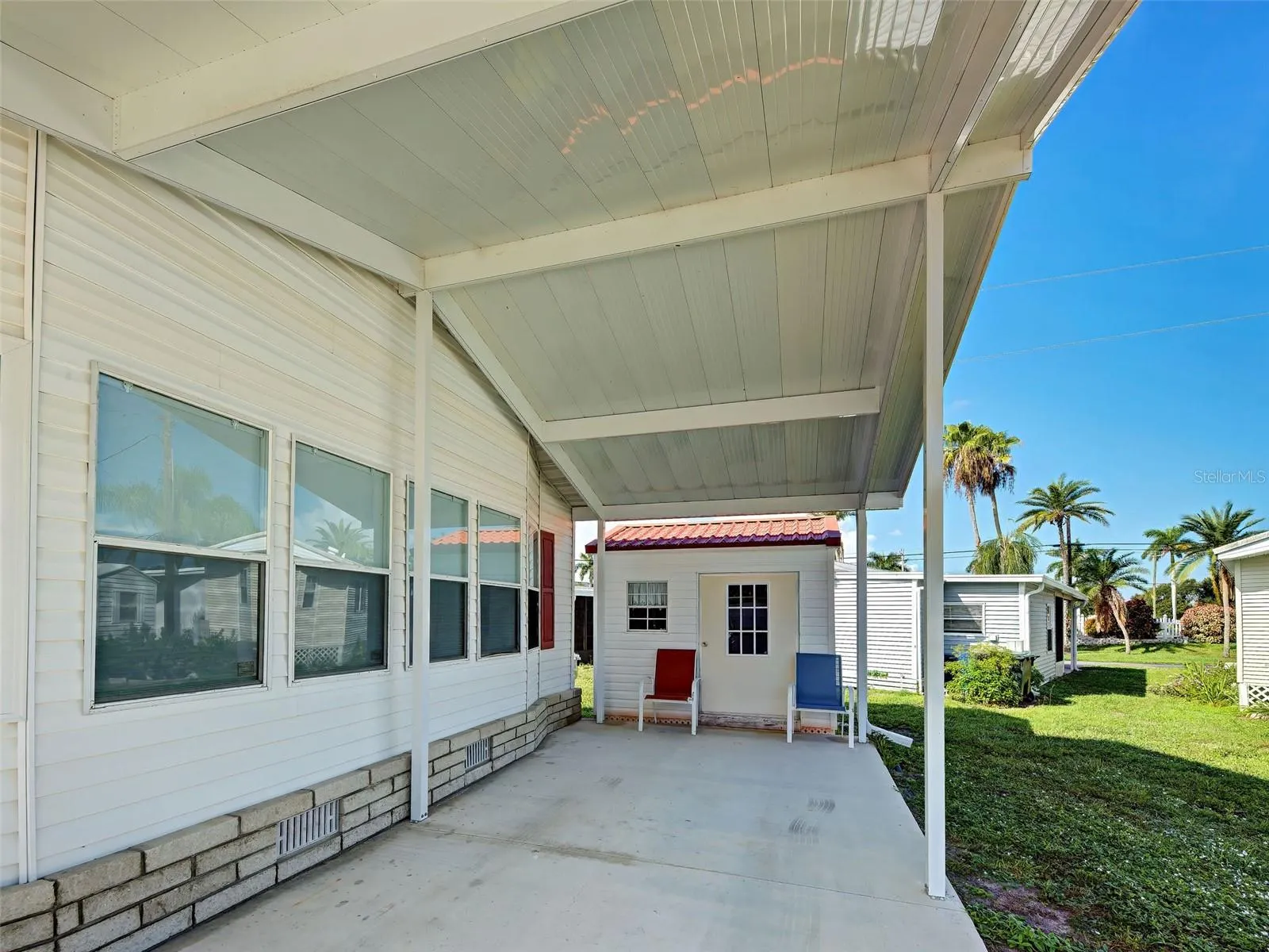 23 SIESTA CIR W