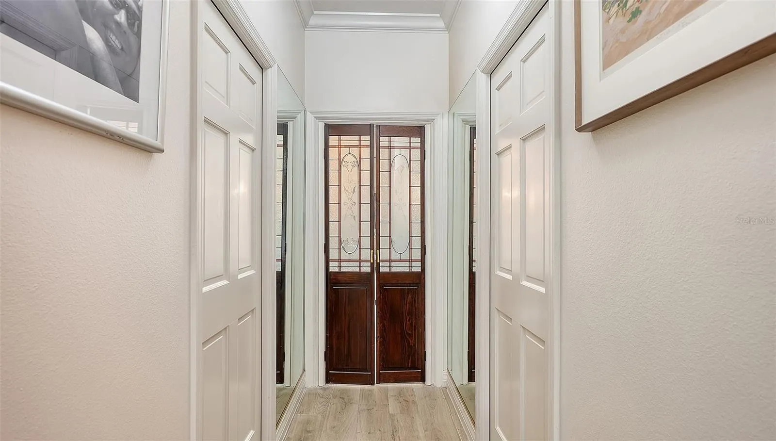 17 BAYHEAD LN