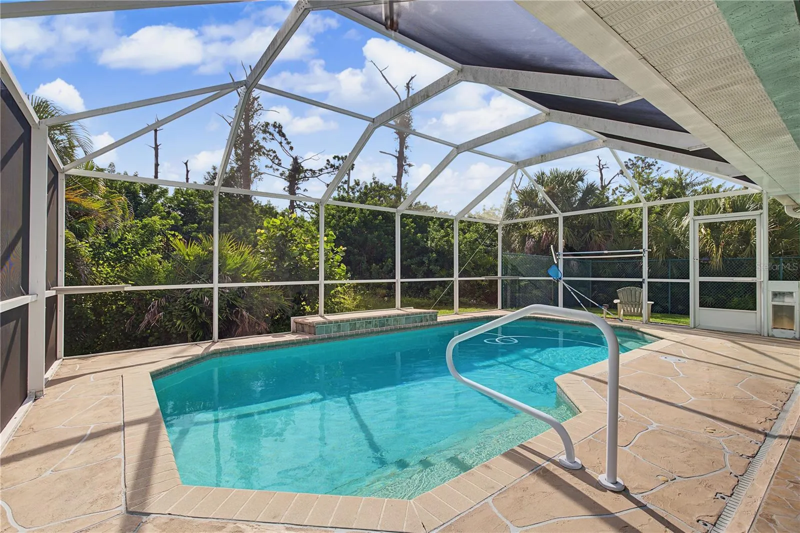 107 BYRON CT