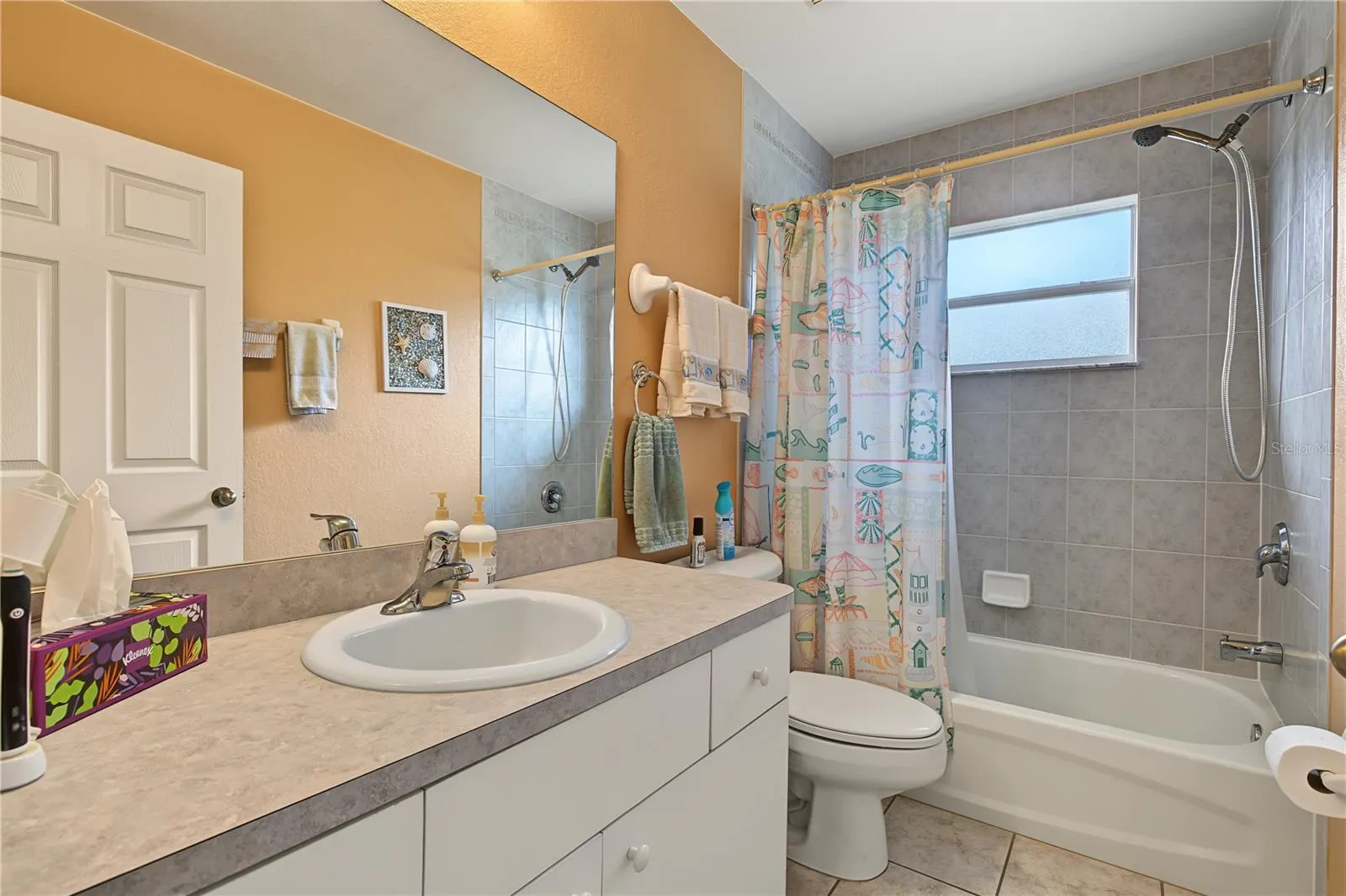 107 BYRON CT