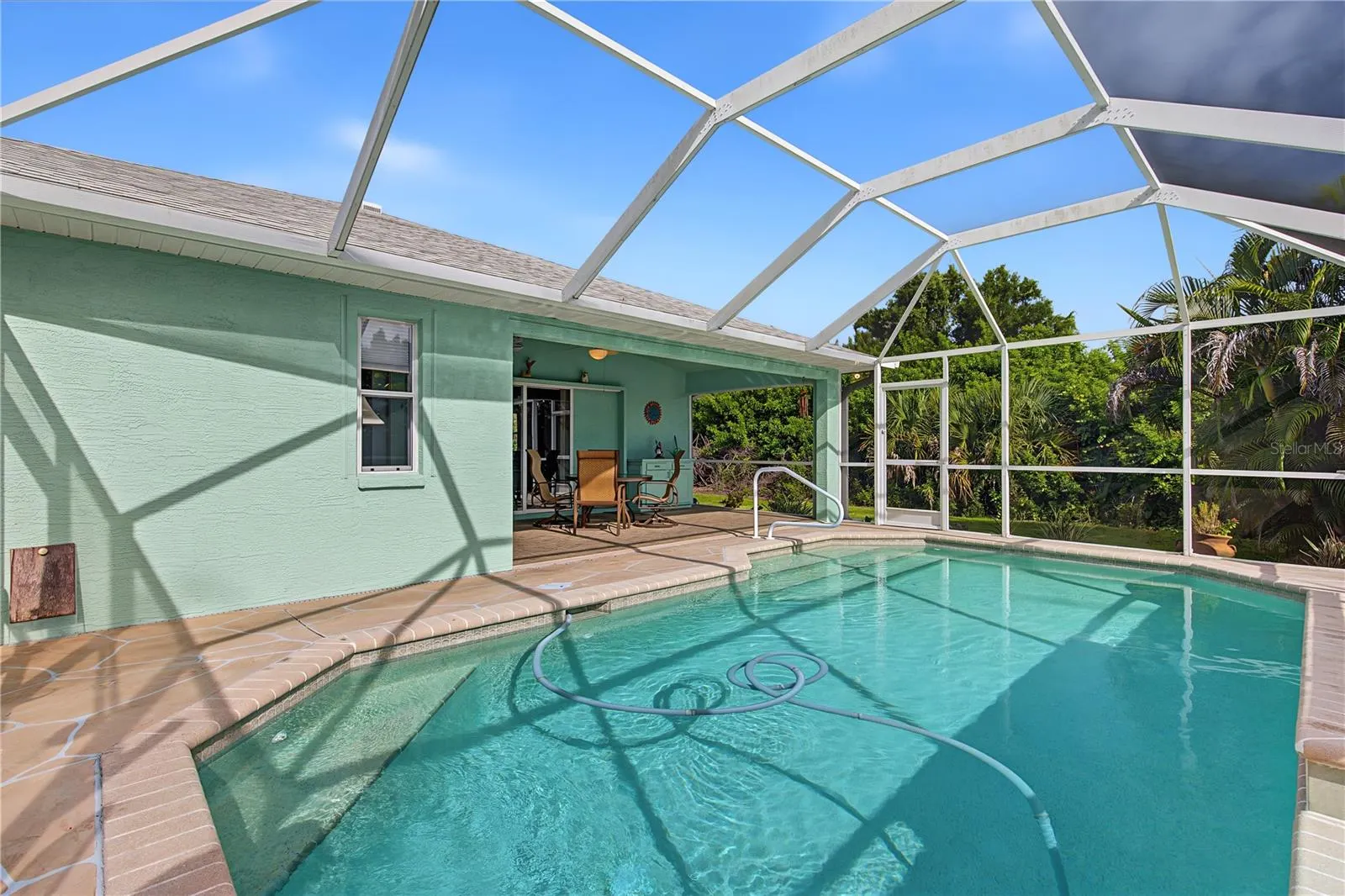107 BYRON CT