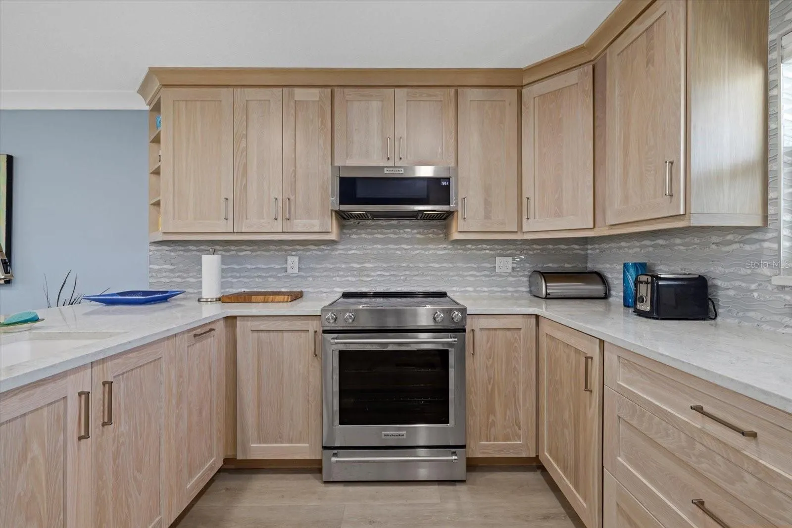 9393 MIDNIGHT PASS RD #302 #302