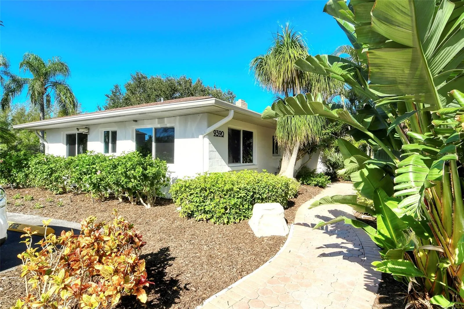 9393 MIDNIGHT PASS RD #302 #302