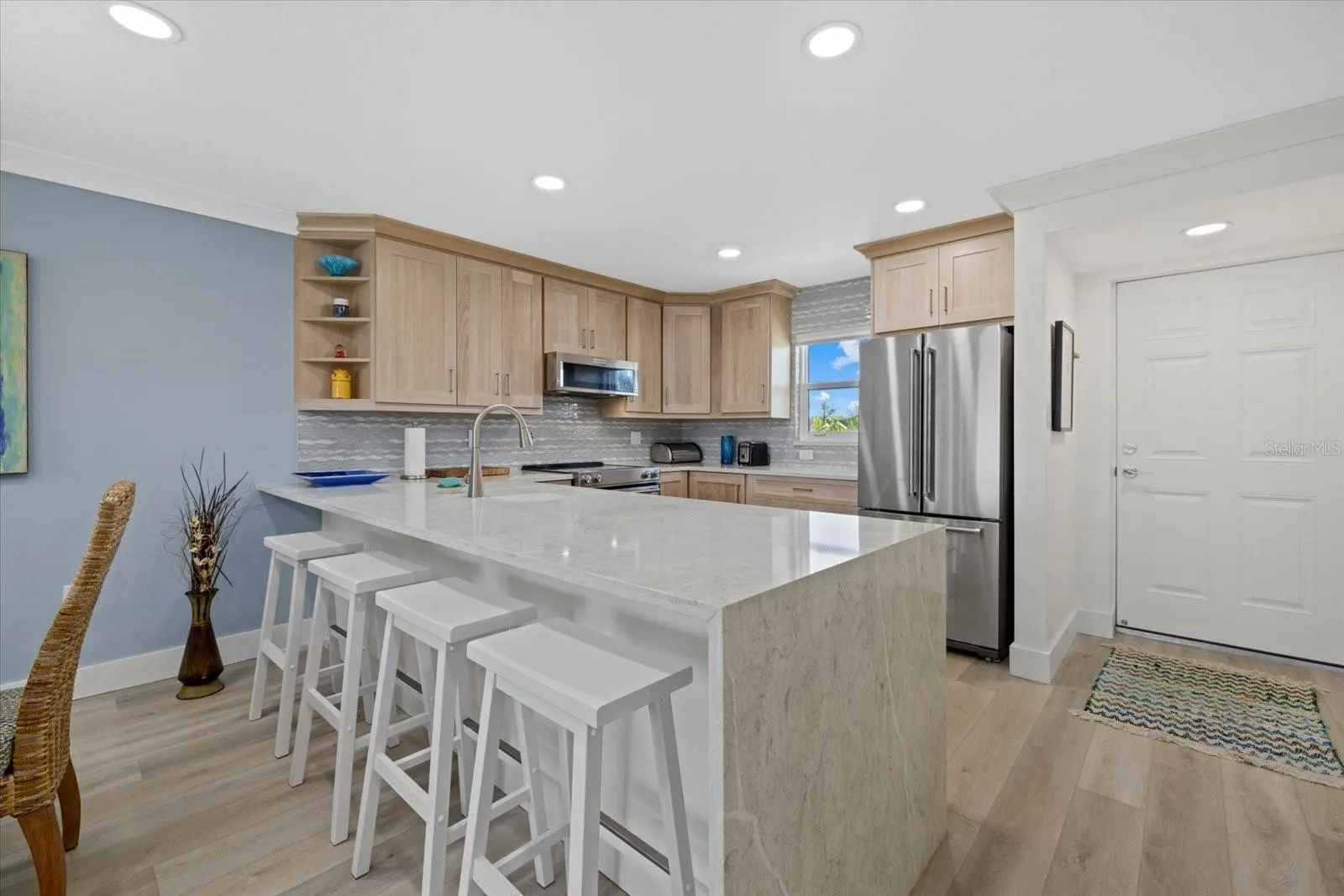 9393 MIDNIGHT PASS RD #302 #302
