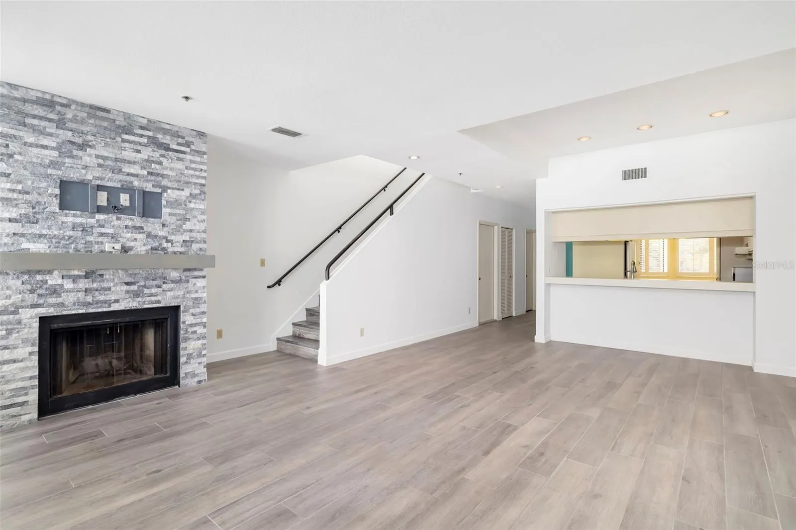 1920 HARBOURSIDE DR #1003 #1003