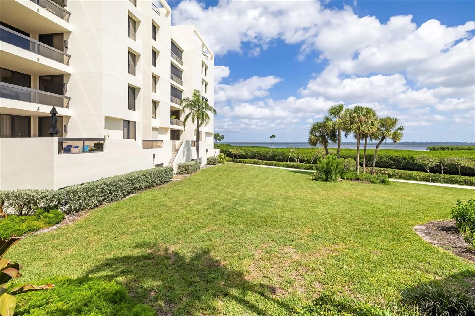 1920 HARBOURSIDE DR #1003 #1003