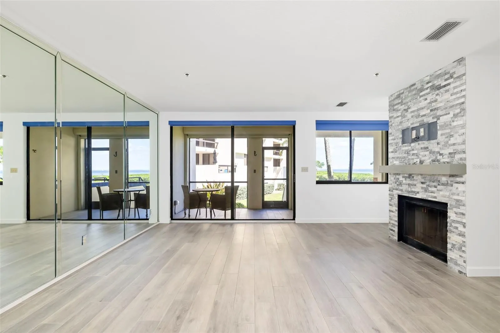 1920 HARBOURSIDE DR #1003 #1003