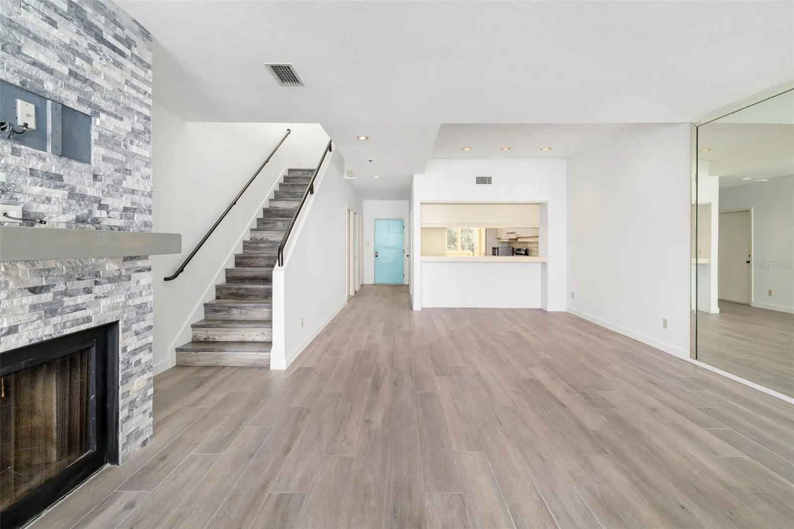 1920 HARBOURSIDE DR #1003 #1003