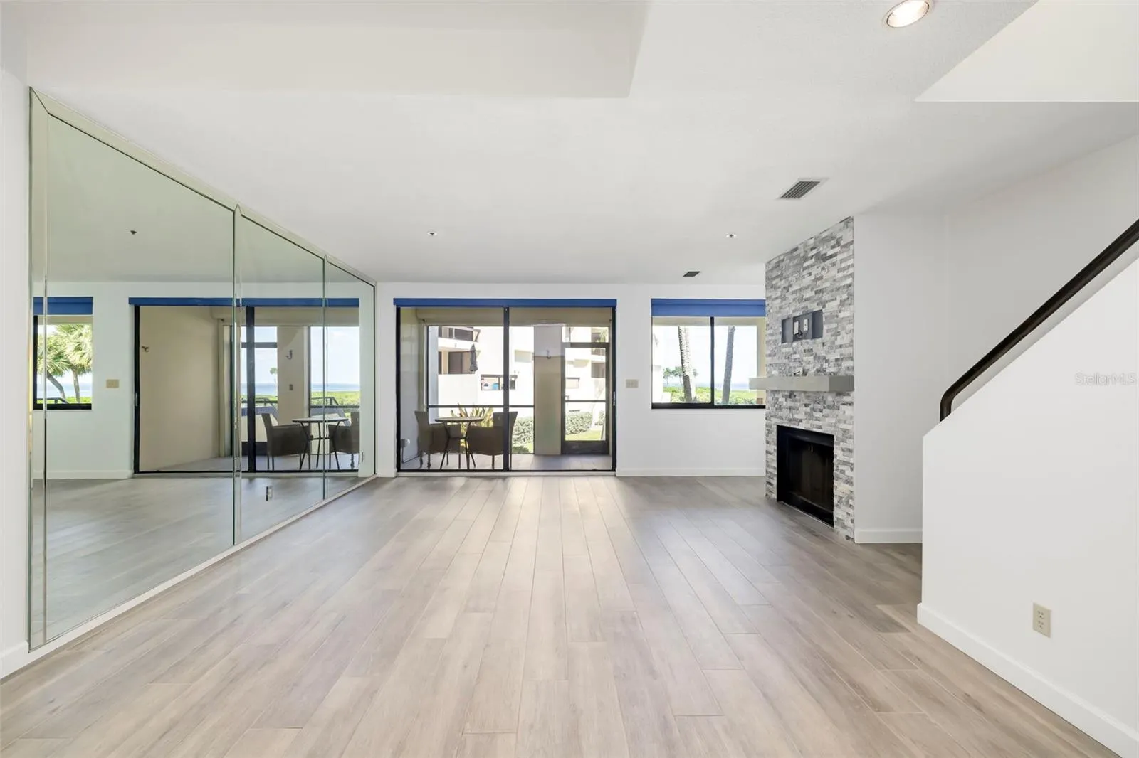 1920 HARBOURSIDE DR #1003 #1003