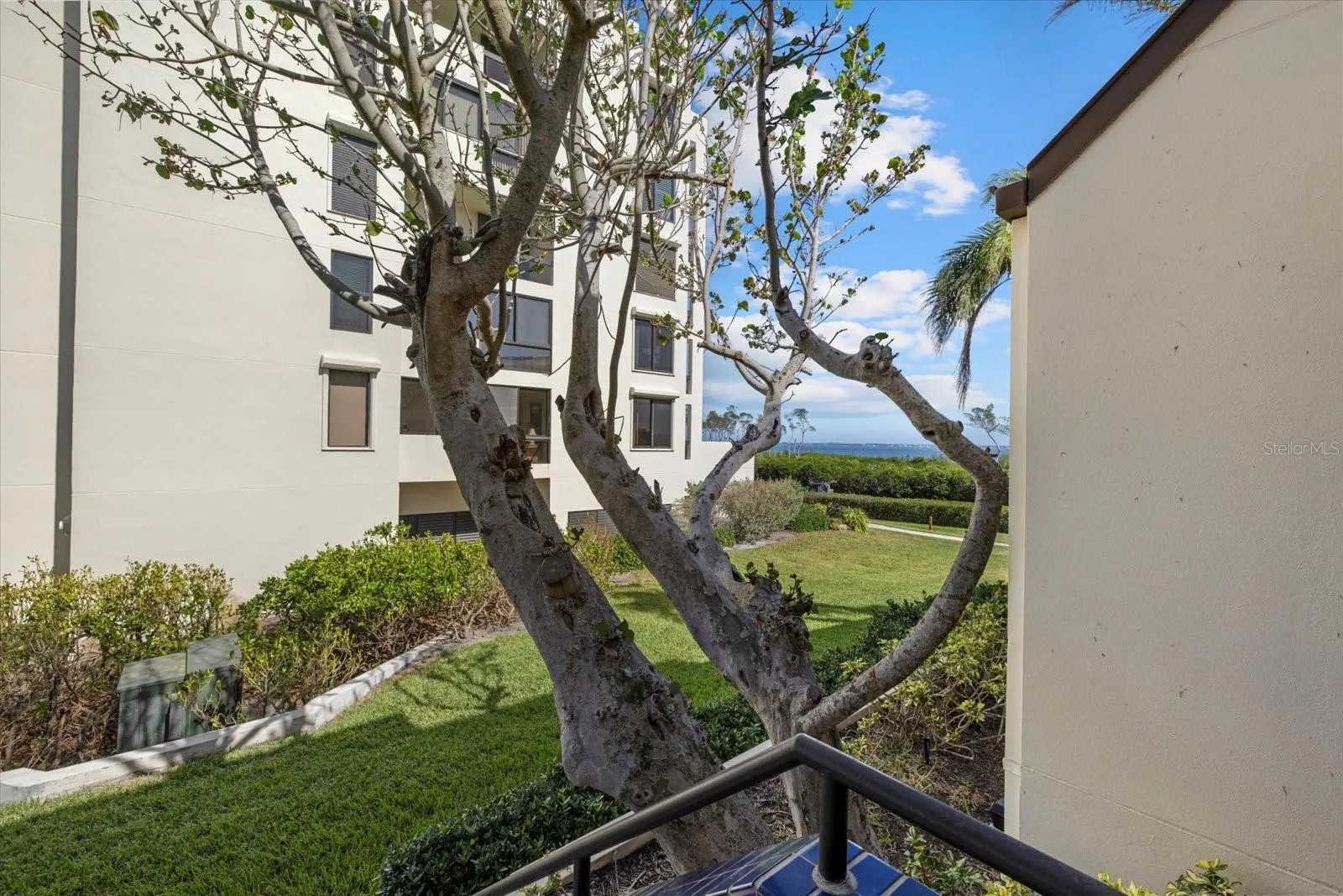 2012 HARBOURSIDE DR #2102 #2102