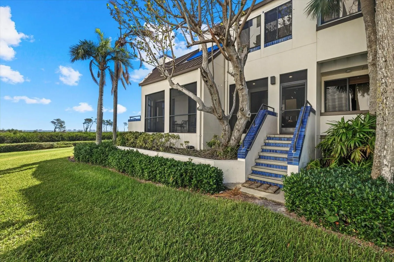 2012 HARBOURSIDE DR #2102 #2102