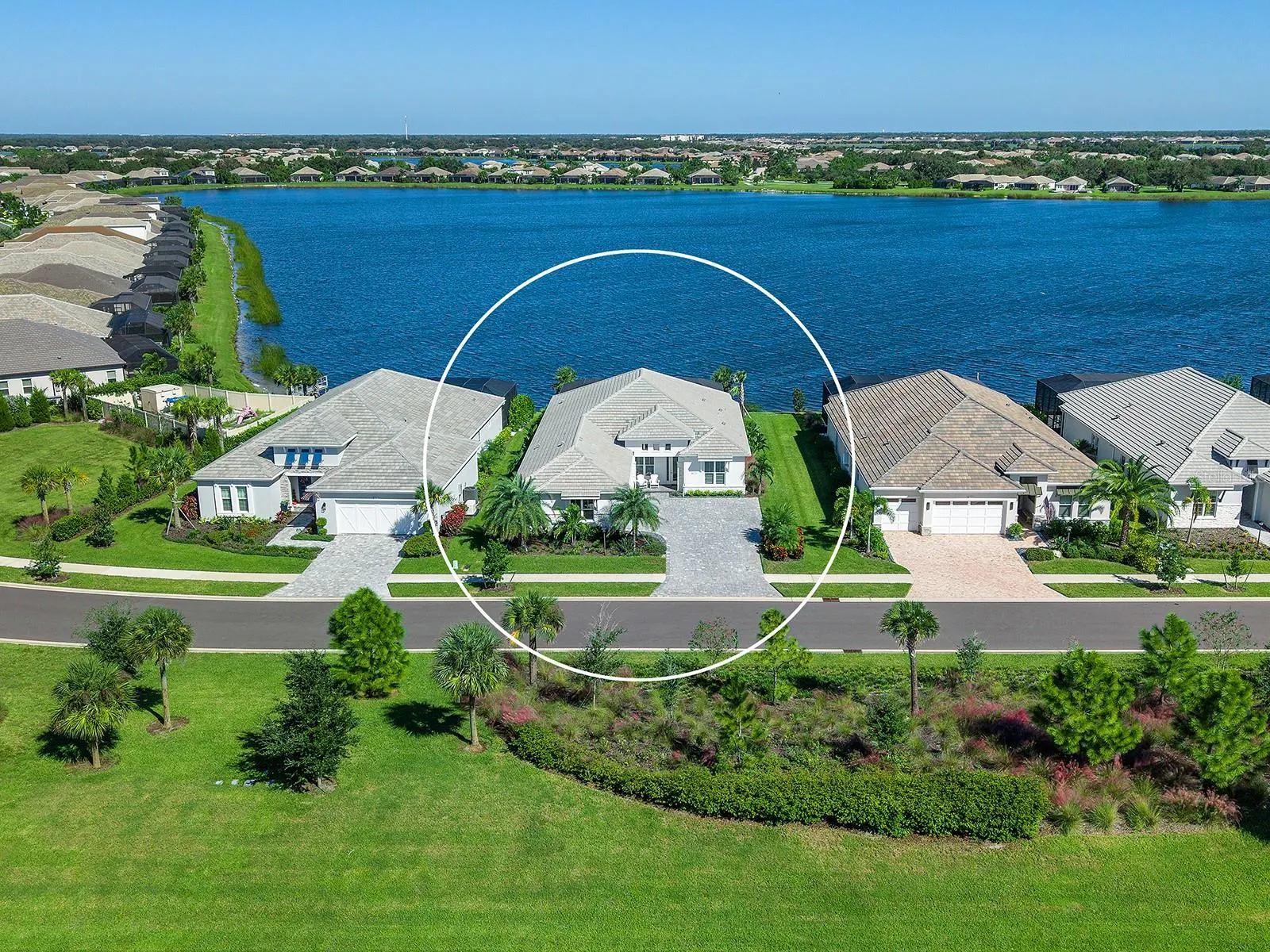 7959 WATERBEND TRL