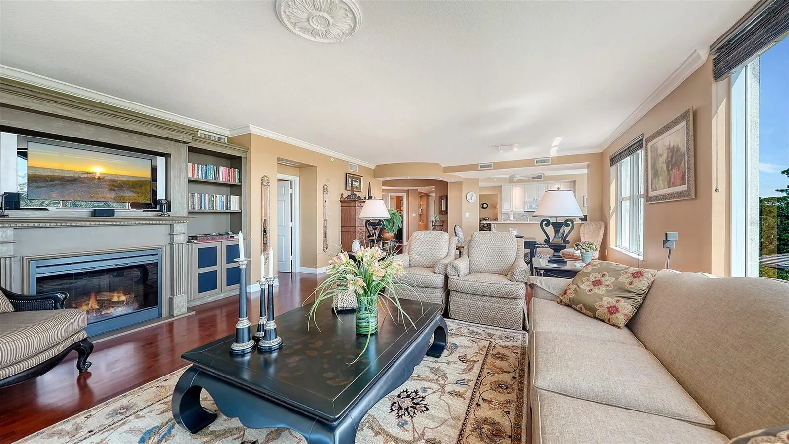 385 N POINT RD #401 #401