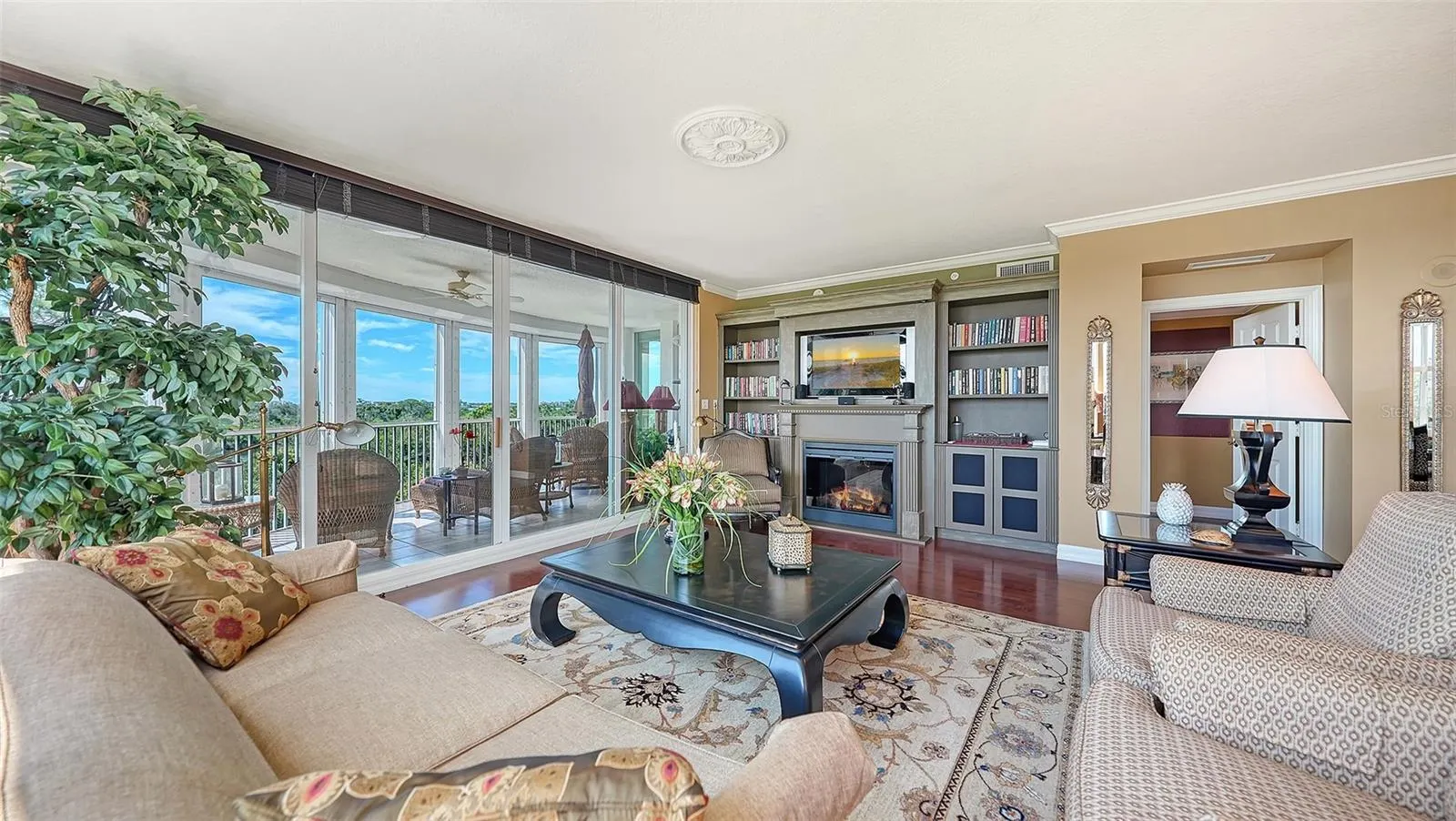 385 N POINT RD #401 #401