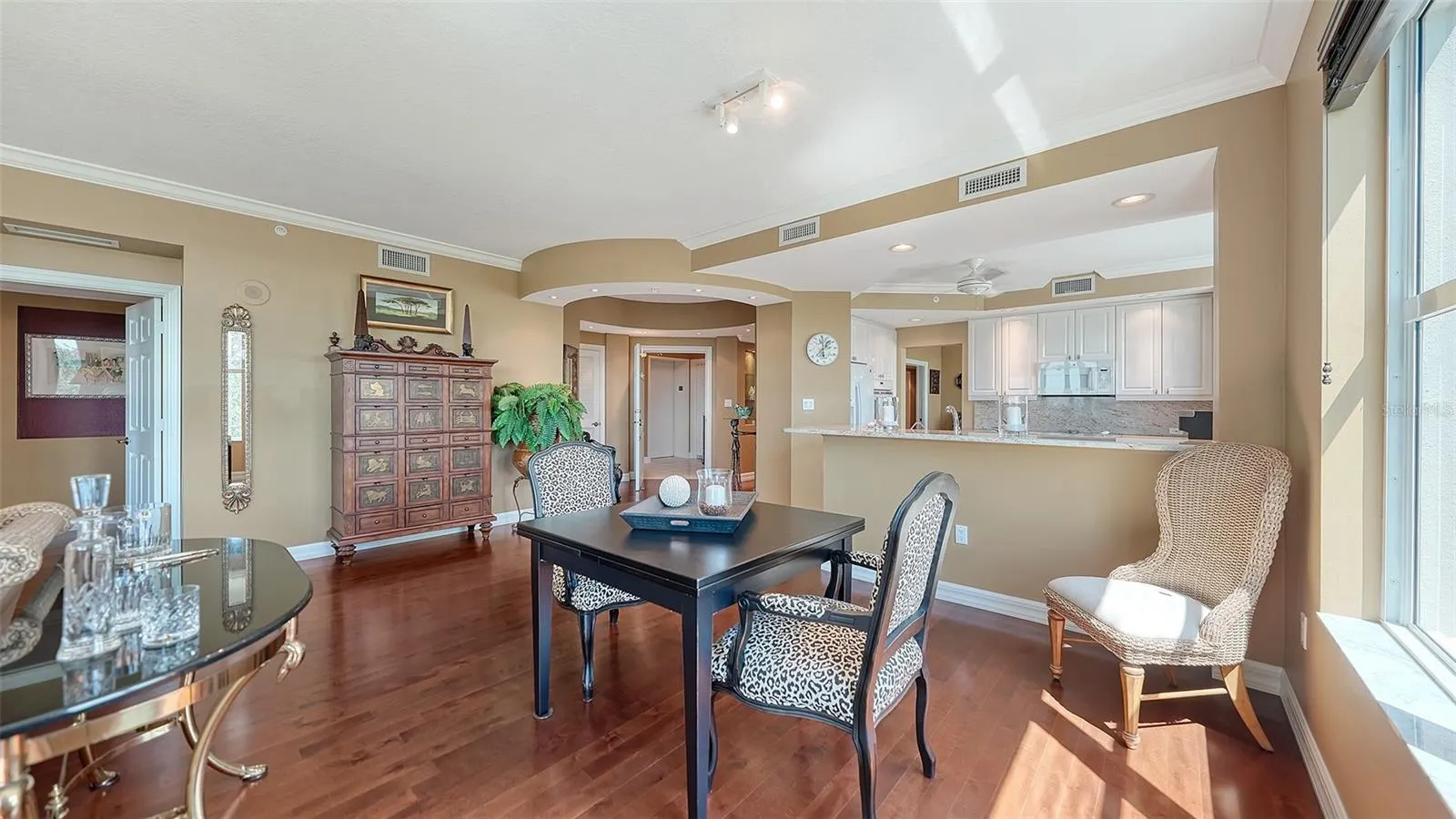 385 N POINT RD #401 #401