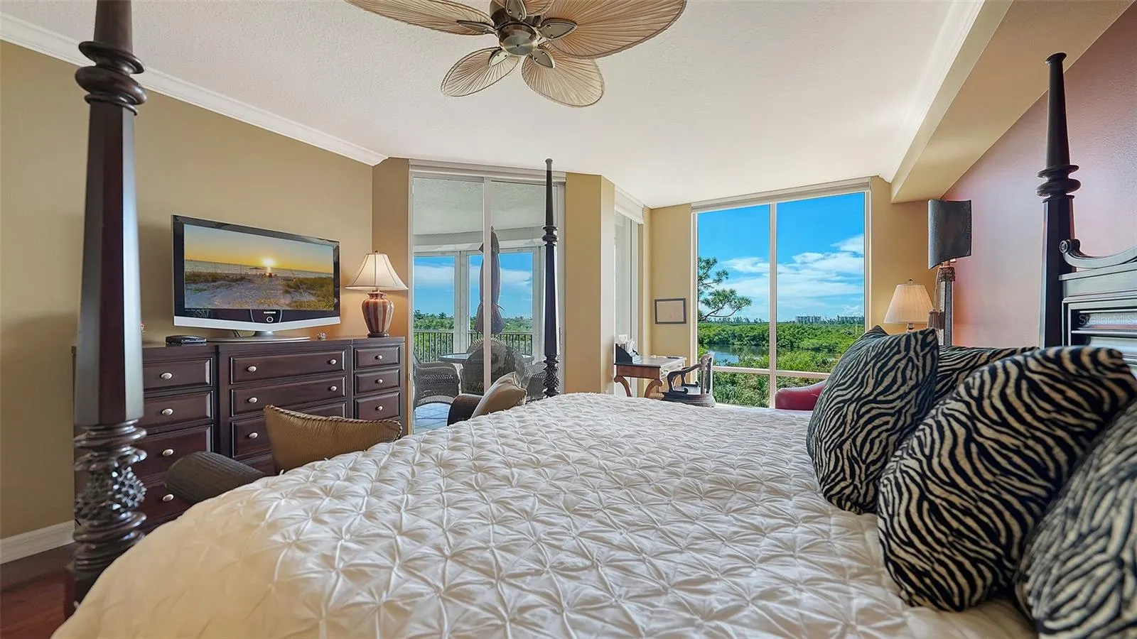 385 N POINT RD #401 #401