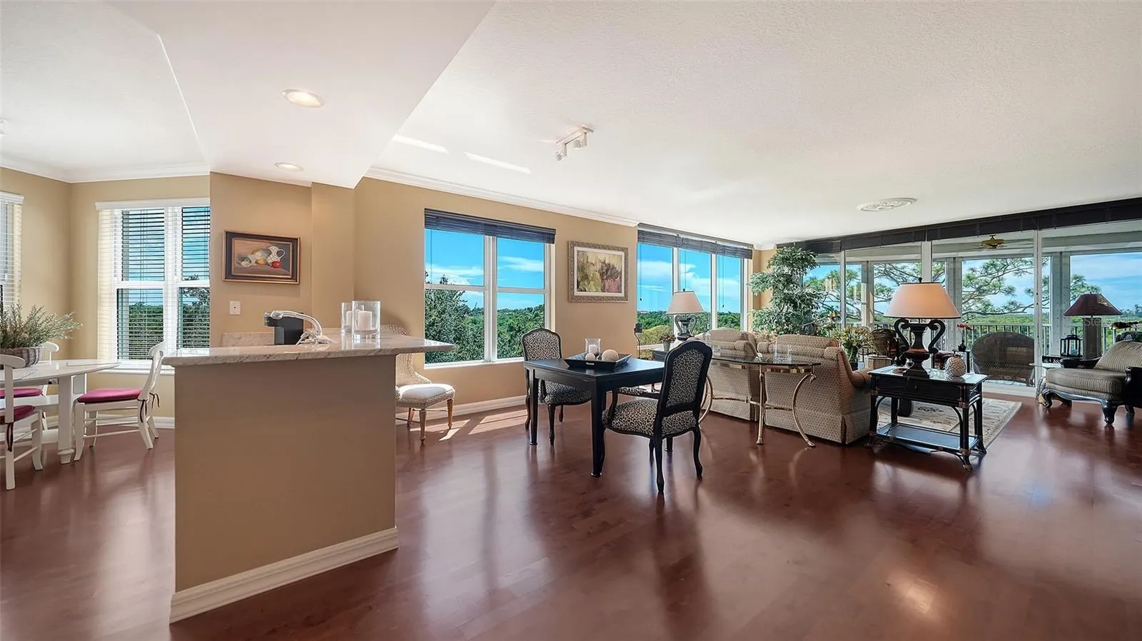 385 N POINT RD #401 #401