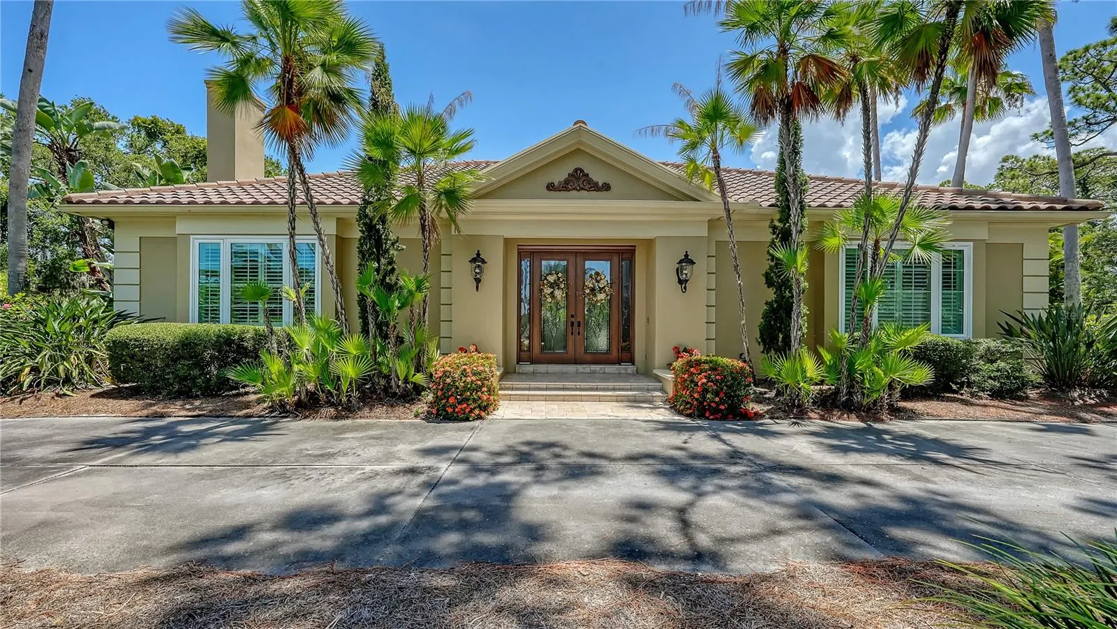 422 BLUE GARDEN LN