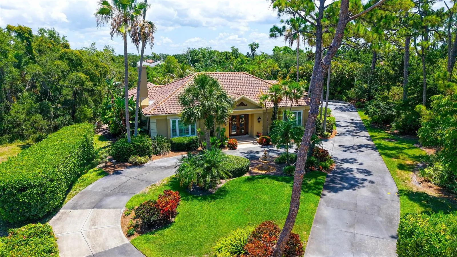 422 BLUE GARDEN LN