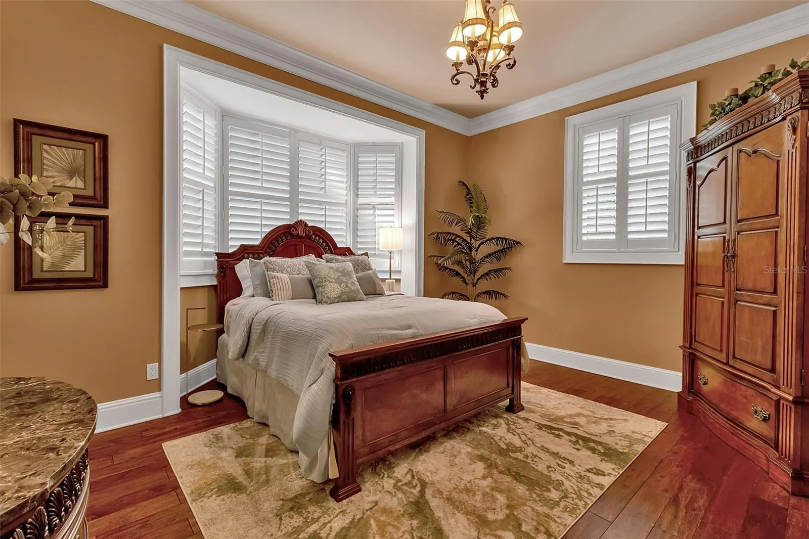 422 BLUE GARDEN LN