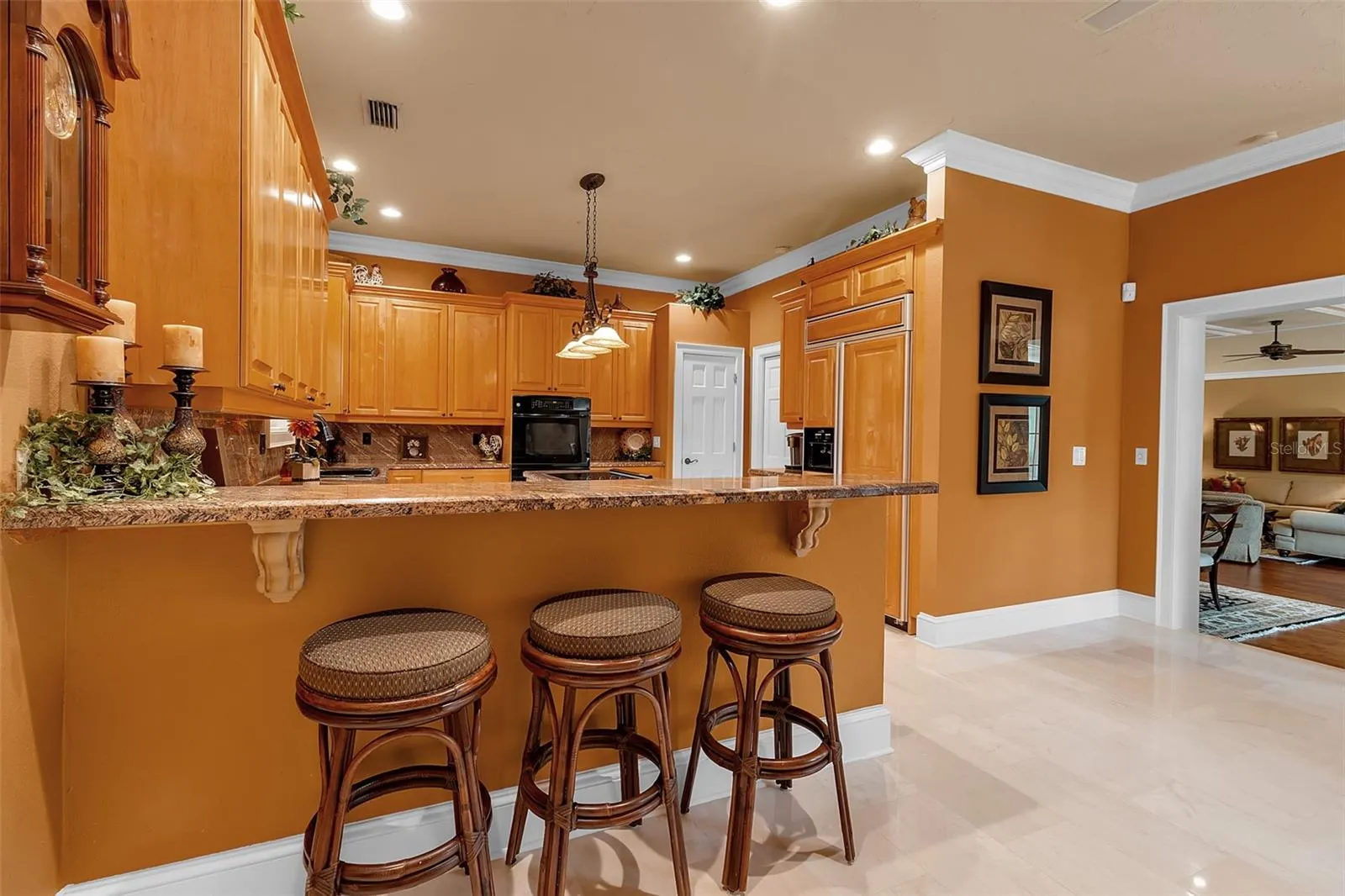 422 BLUE GARDEN LN