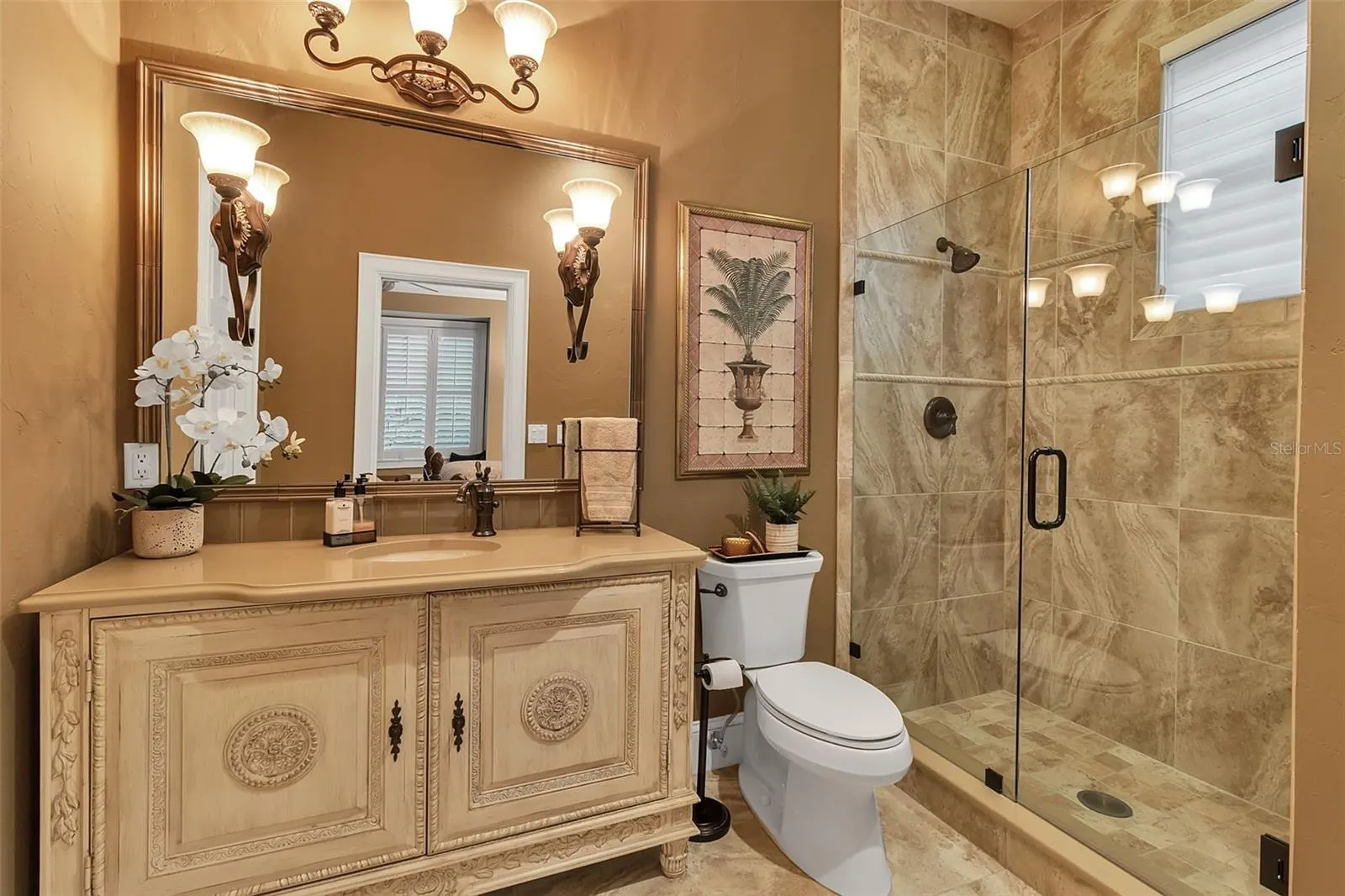 422 BLUE GARDEN LN